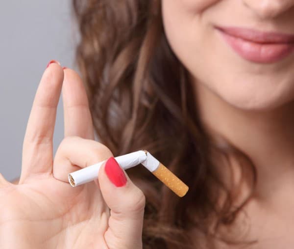 How does smoking affect your oral health?
